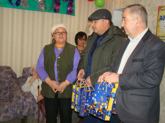 ГП «НК» Кыргыз темир жолу» вручило новогодние подарки лицам с ограниченными возможностями города Бишкек.