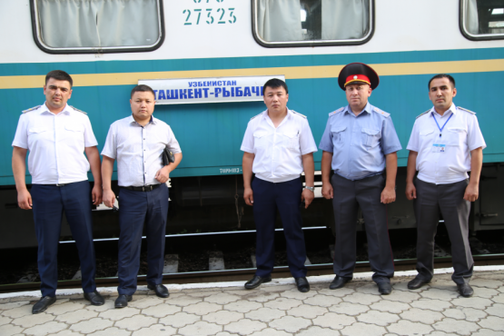 «Ташкент-Рыбачье» туристтик поезди каттай баштады.